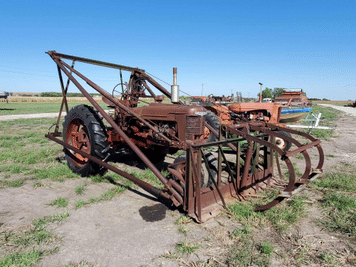 Main image Farmall H
