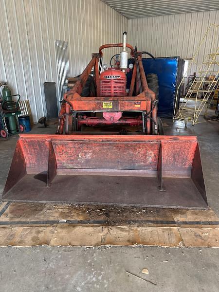 Image of Farmall H equipment image 2