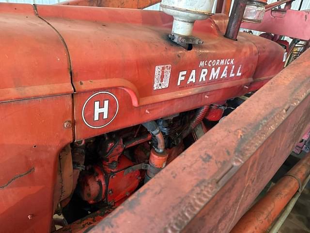 Image of Farmall H equipment image 4