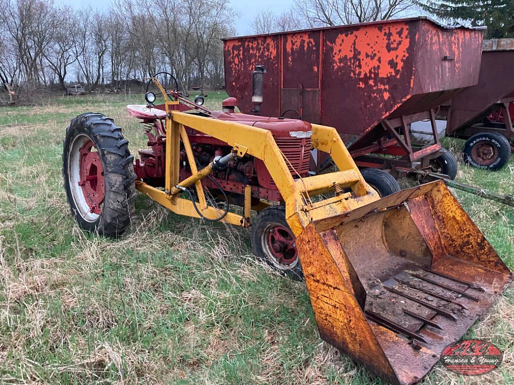 Image of Farmall H Primary image