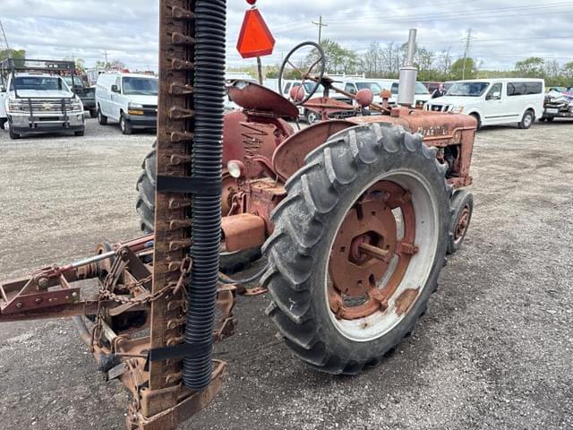Image of Farmall H equipment image 2
