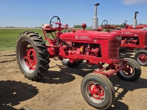 Farmall H Image