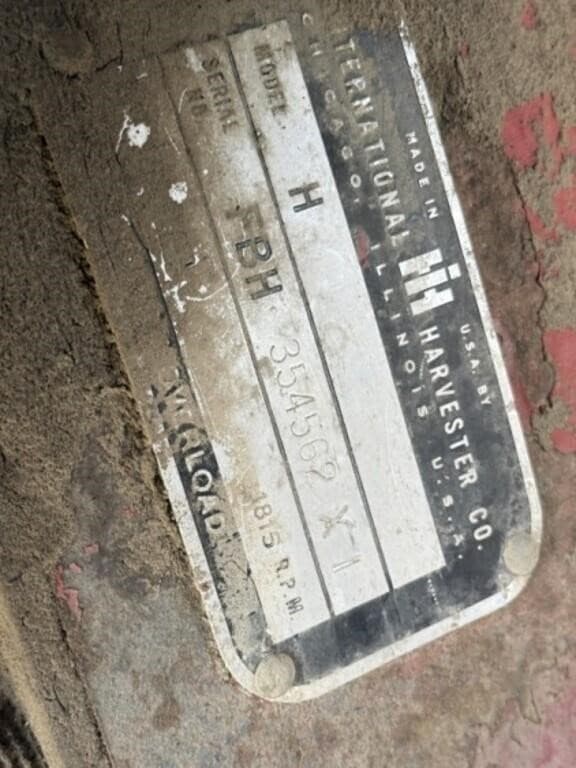 Image of Farmall H equipment image 1