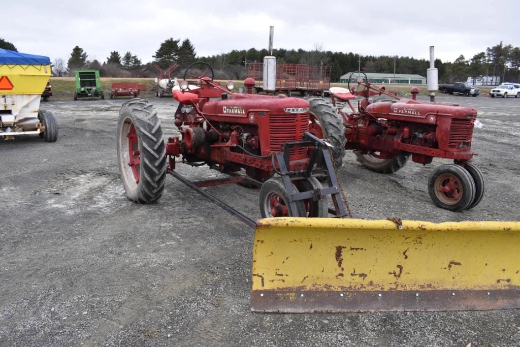 Farmall H Equipment Image0