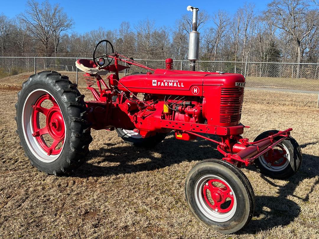 Image of Farmall H Primary image