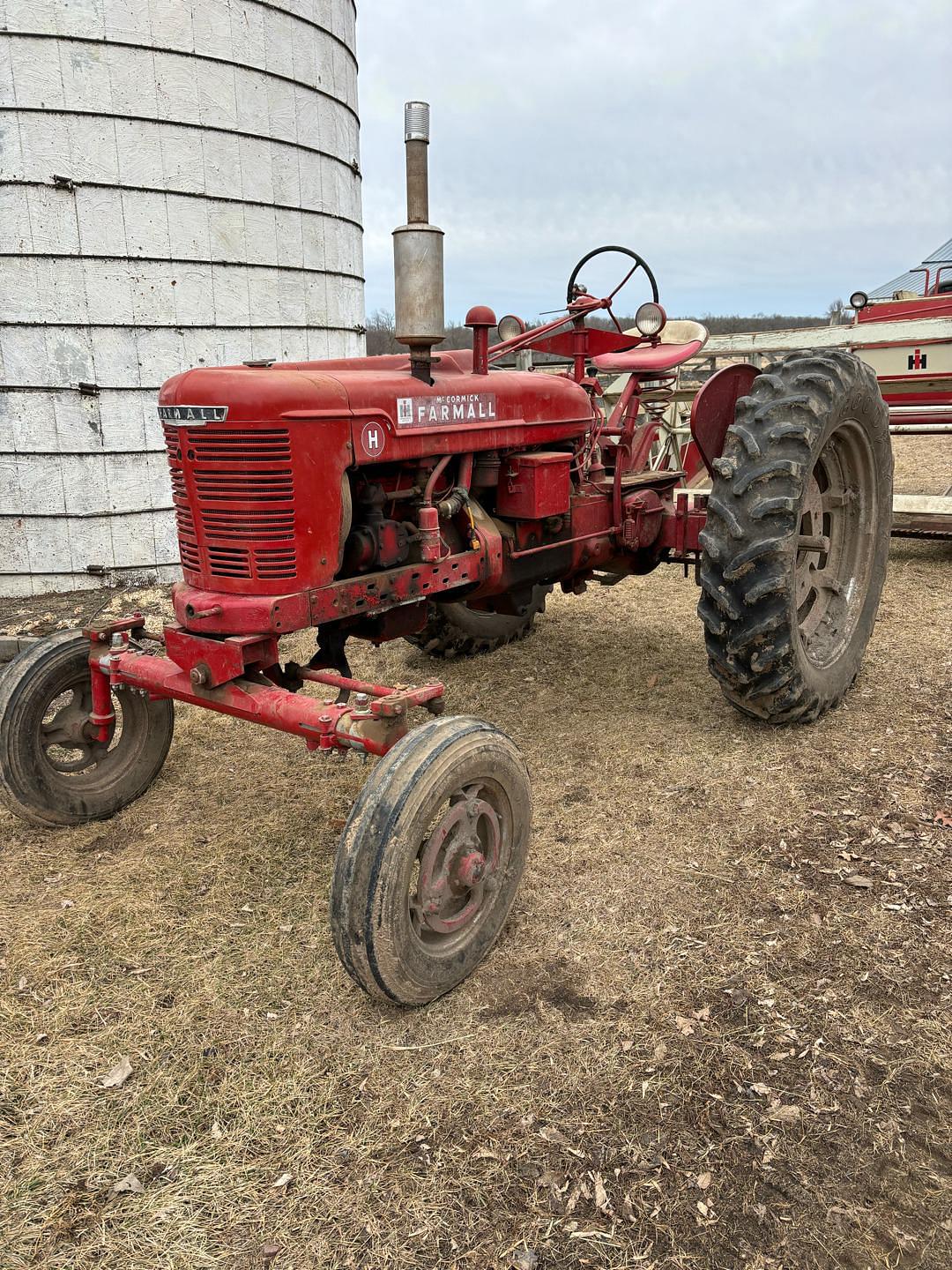 Image of Farmall H Primary image