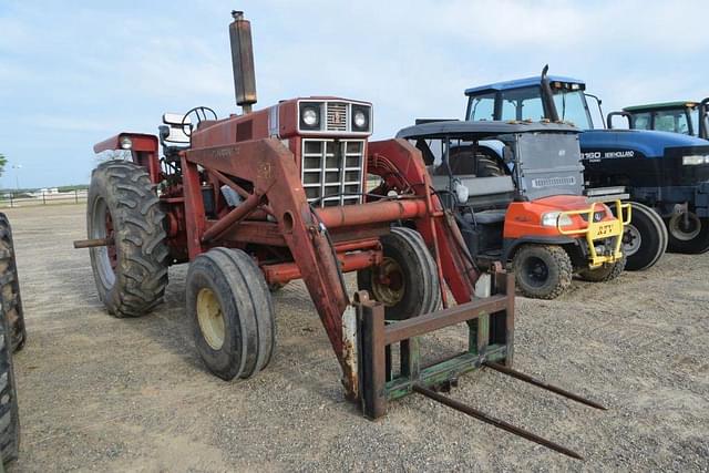 Image of Farmall 100 equipment image 3