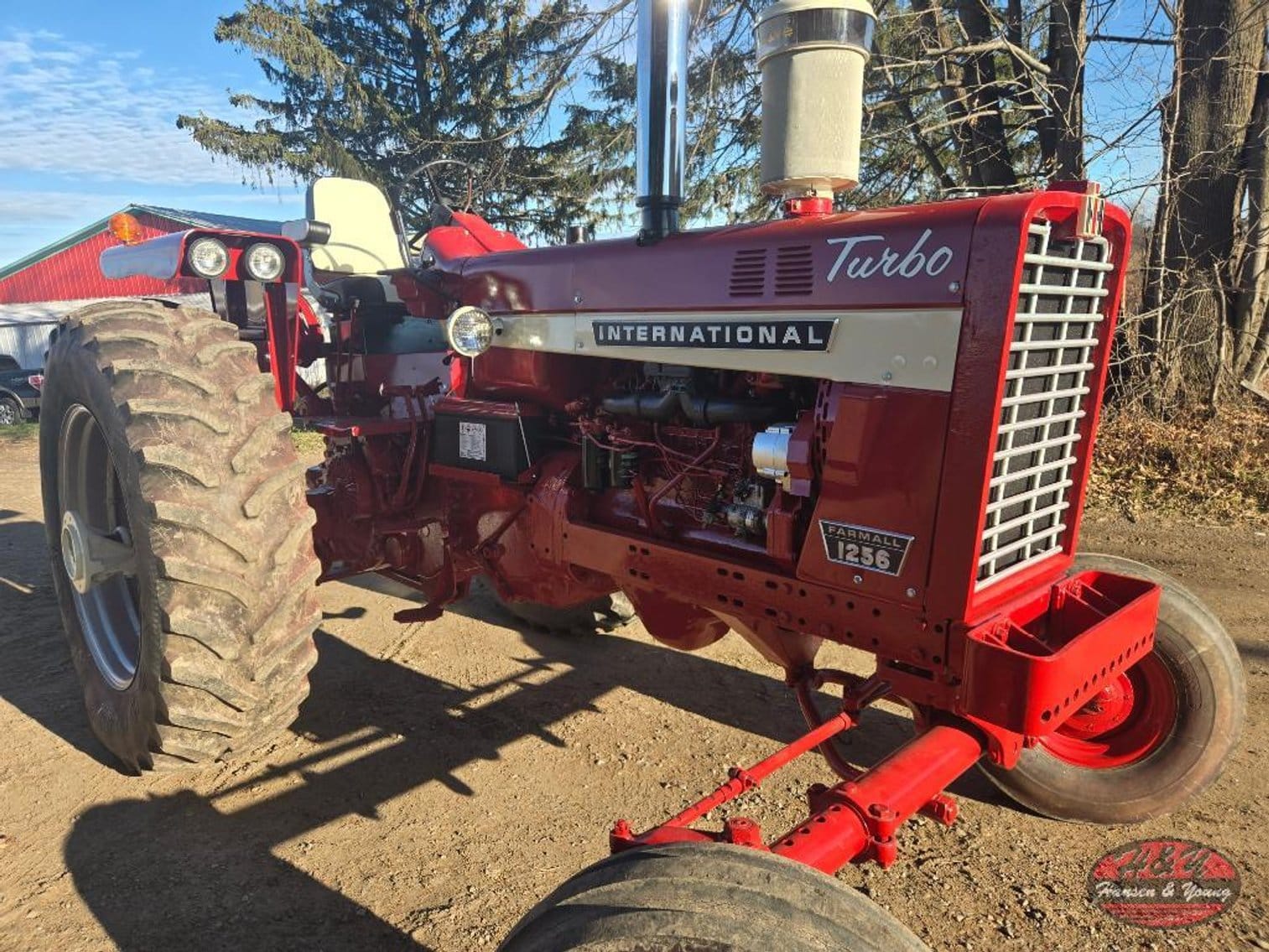 International Harvester 1256 Equipment Image0