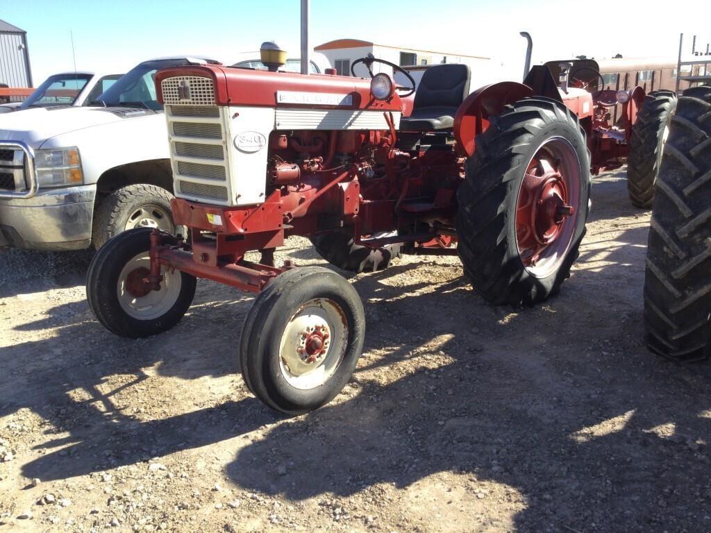 Image of Farmall 340 Primary image