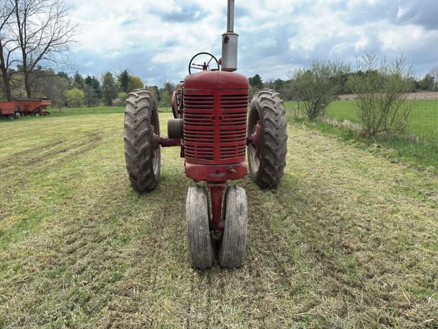 Image of Farmall M equipment image 1