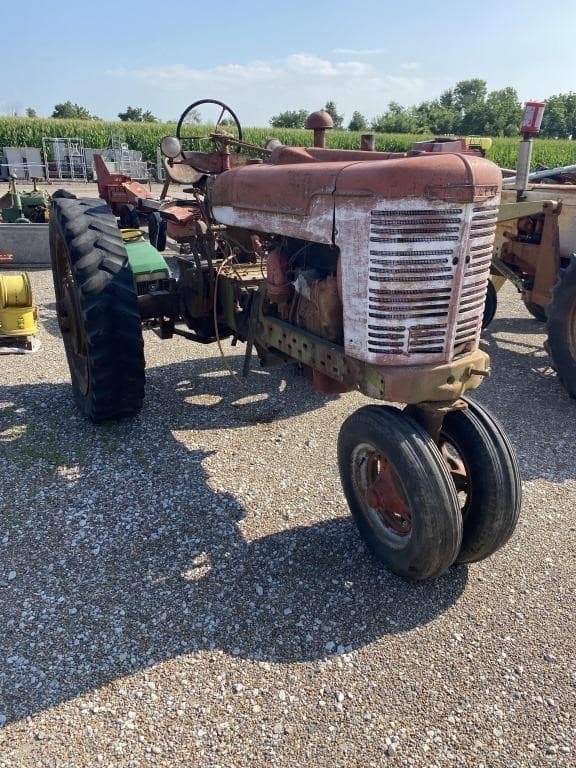 Image of Farmall M Image 1