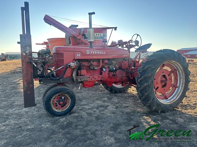 Image of Farmall M equipment image 2