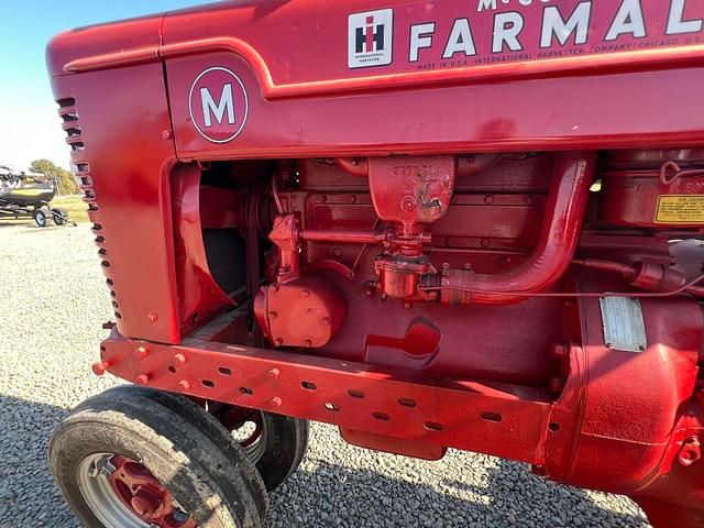 Image of Farmall M equipment image 3