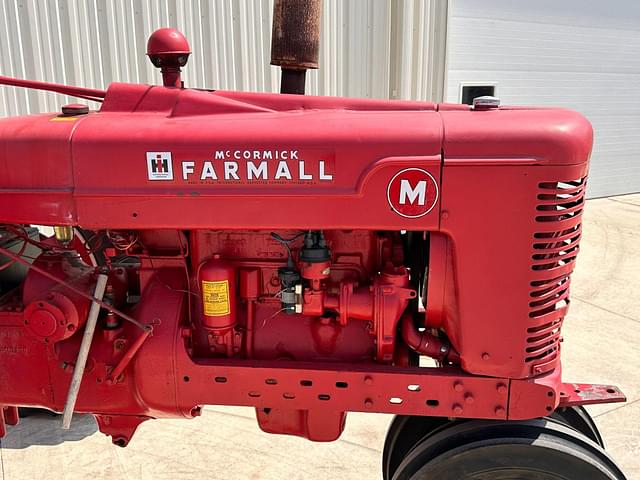 Image of Farmall M equipment image 4