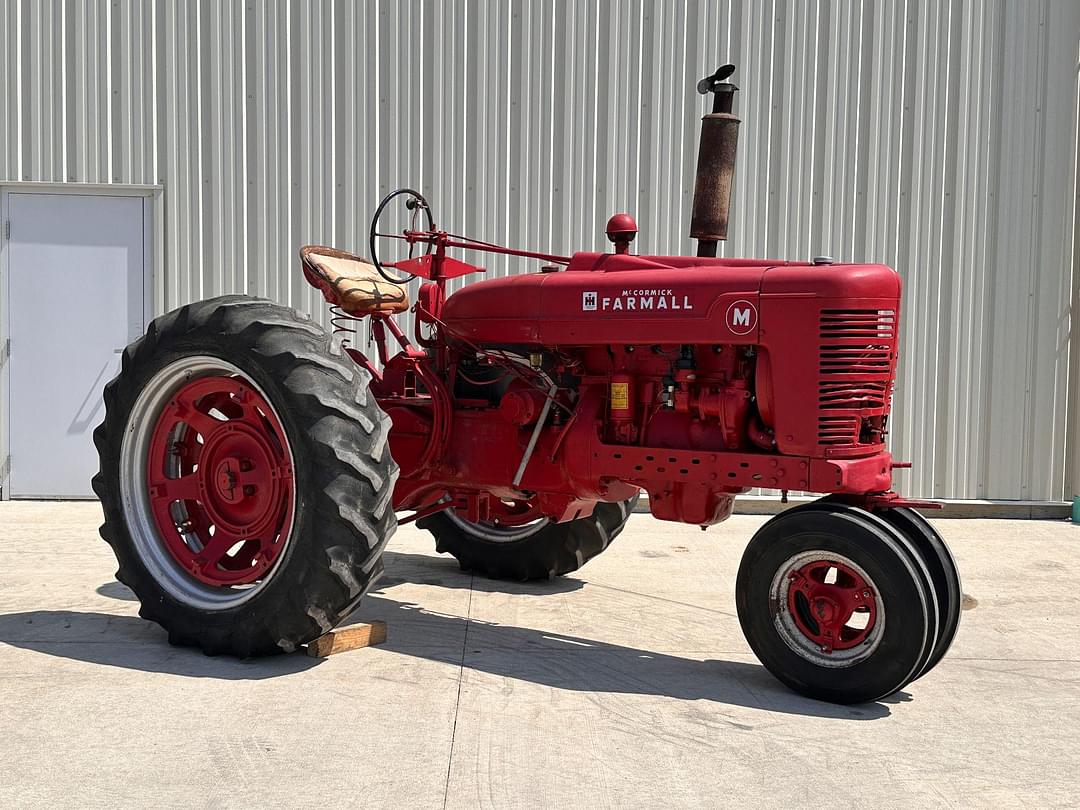 Image of Farmall M Primary image