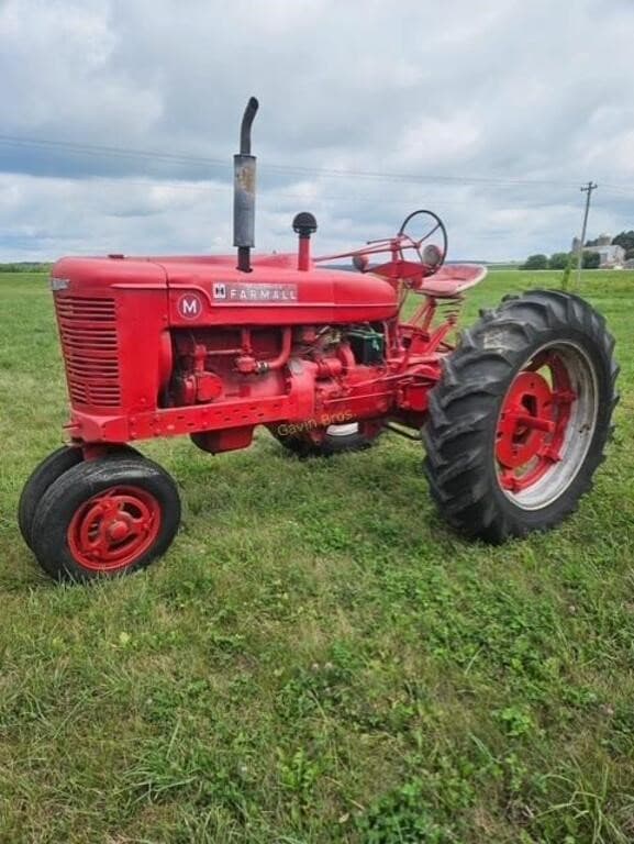 Image of Farmall M Primary image