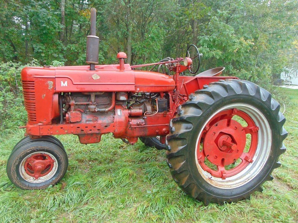 Image of Farmall M Image 0