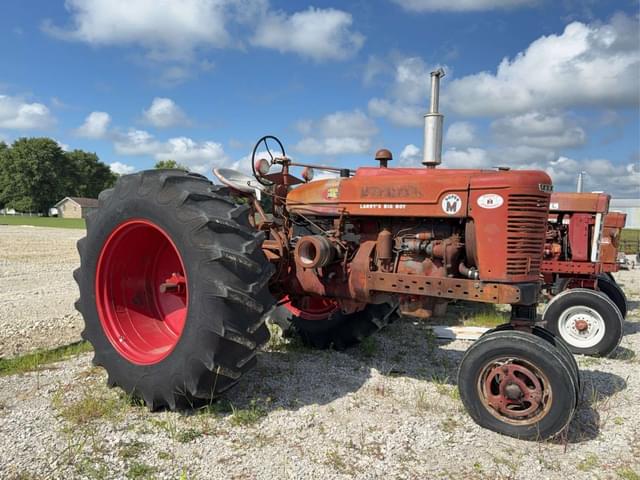 Image of Farmall M equipment image 2