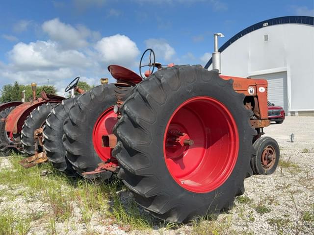 Image of Farmall M equipment image 4