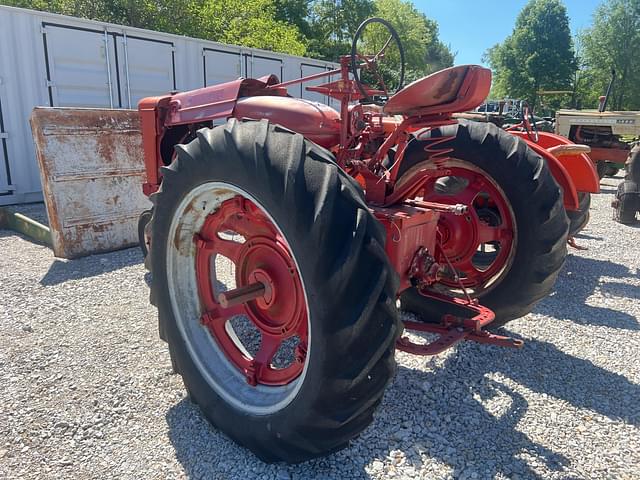 Image of Farmall M equipment image 2