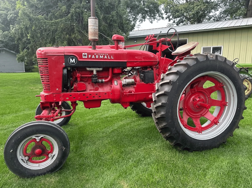 Image of Farmall M Primary image