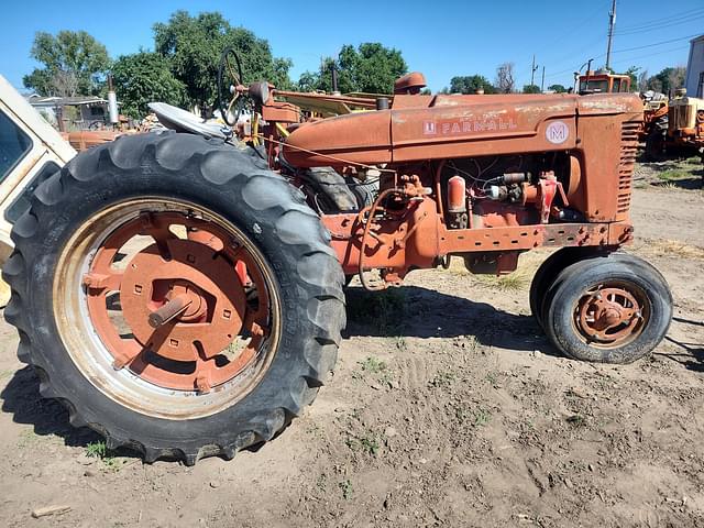 Image of Farmall M equipment image 4