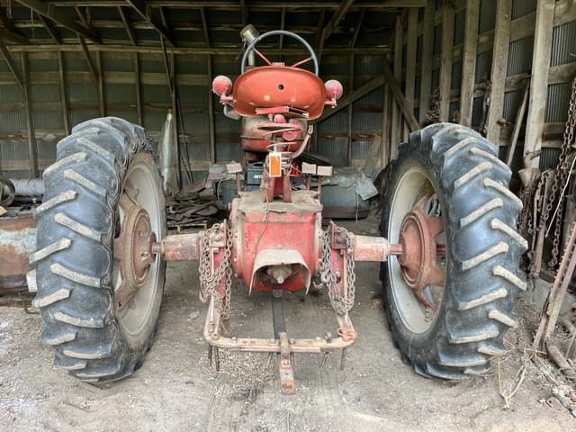 Image of Farmall M equipment image 4