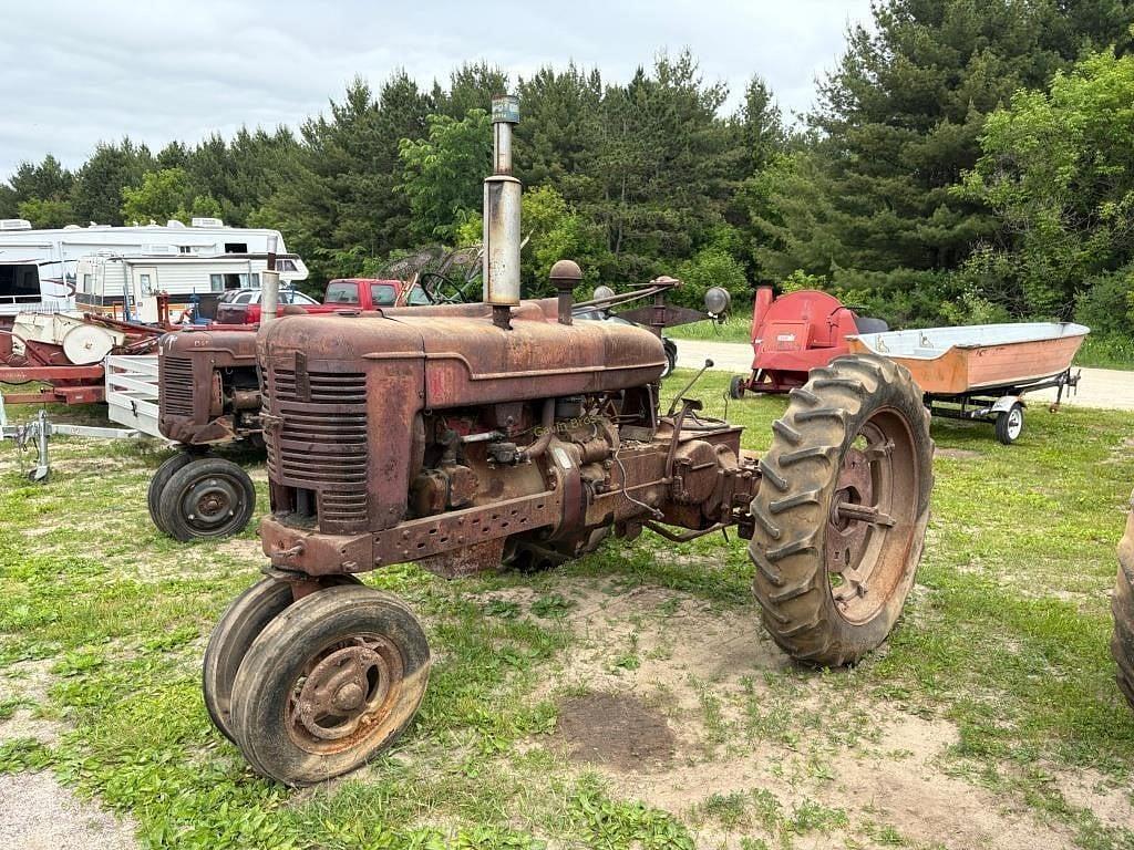 Image of Farmall M Primary image