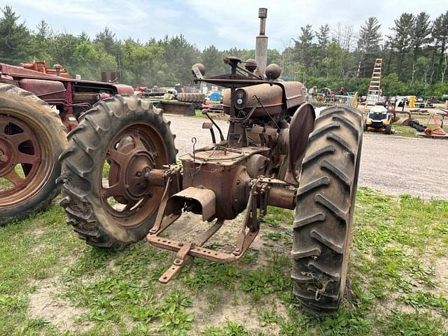 Image of Farmall M equipment image 4