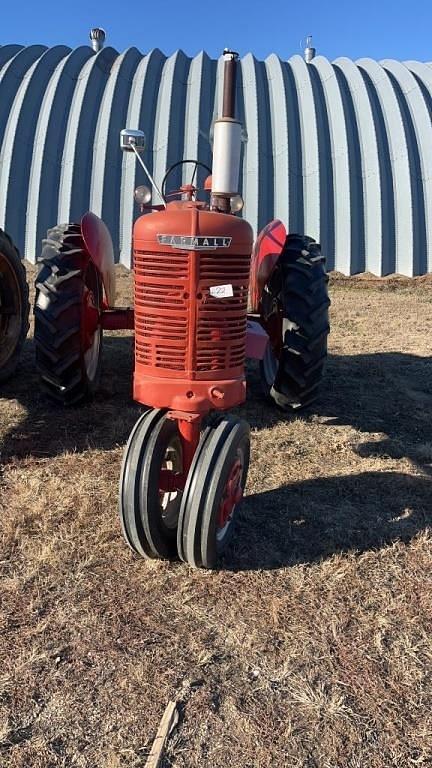 Image of Farmall M equipment image 2