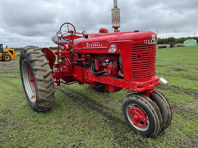 Image of Farmall Super M-TA equipment image 1