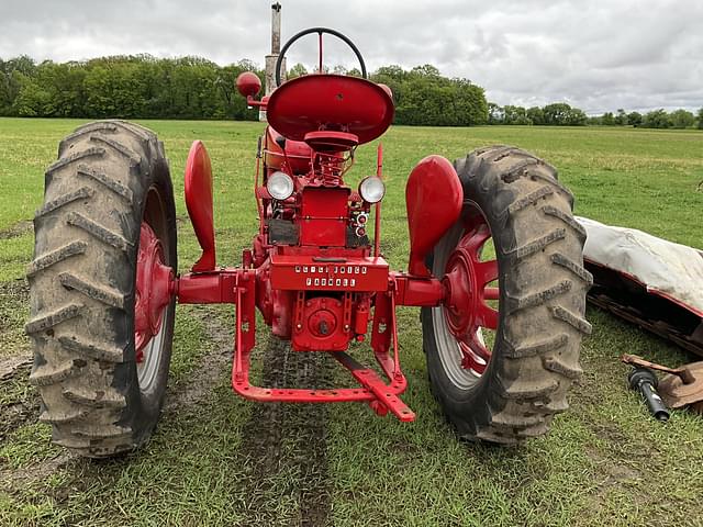 Image of Farmall Super M-TA equipment image 3