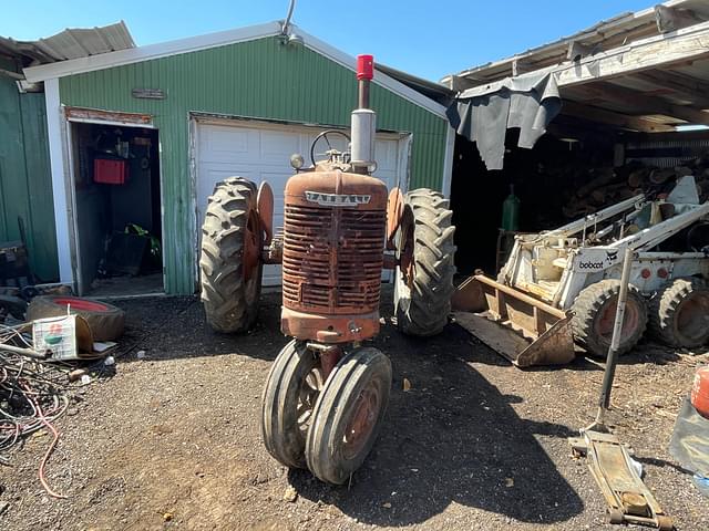 Image of Farmall M equipment image 1