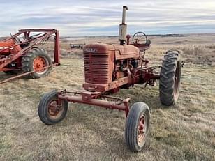 Main image Farmall M 10