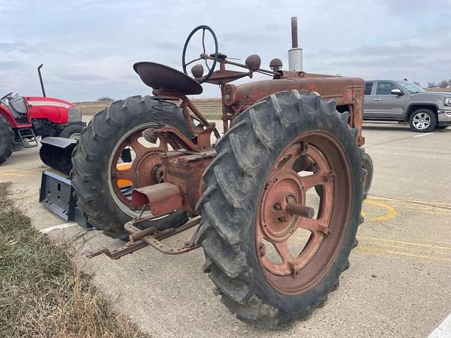 Image of Farmall M equipment image 3