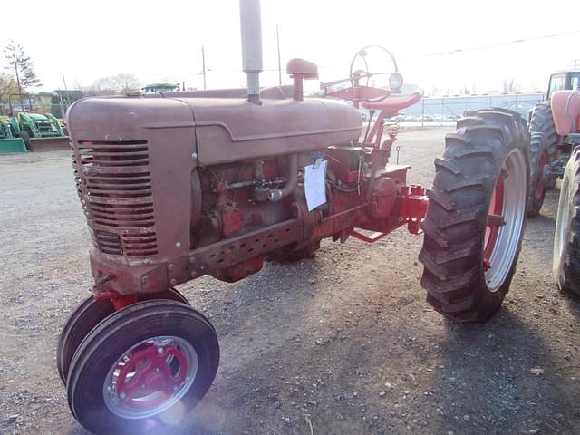 Image of Farmall M equipment image 3