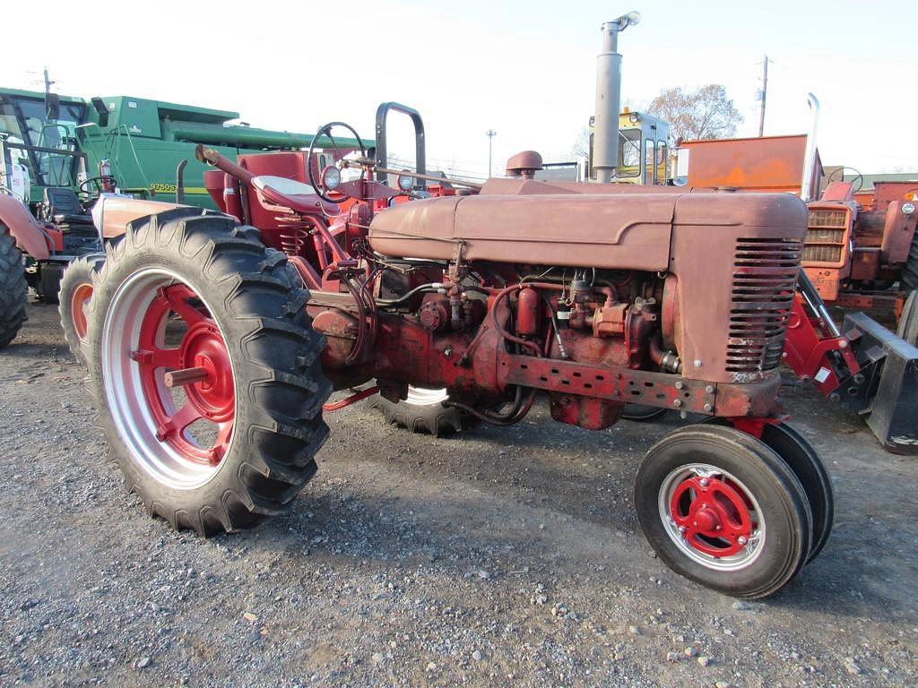 Image of Farmall M Primary image