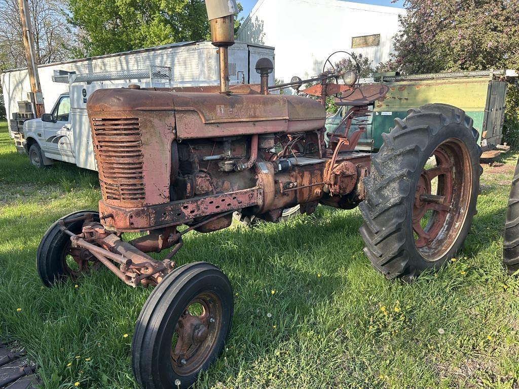 Image of Farmall M Image 1