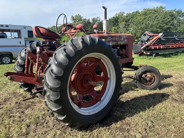 Image of Farmall M equipment image 4
