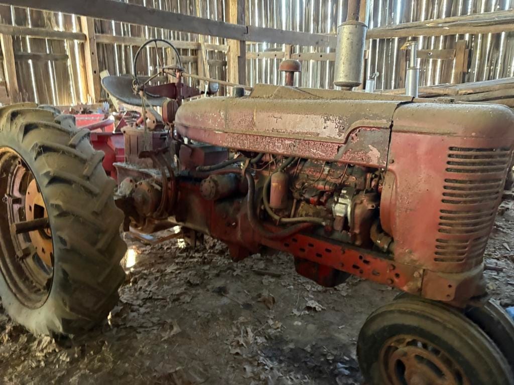 Farmall M Equipment Image0