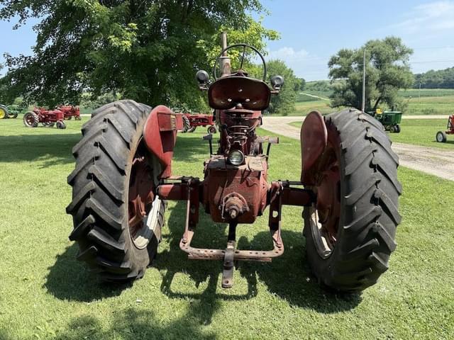Image of Farmall M equipment image 4
