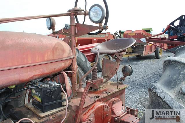 Image of Farmall M equipment image 4