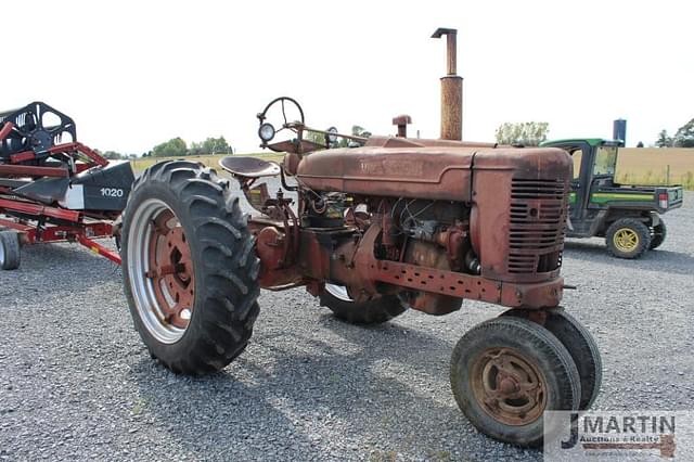 Image of Farmall M equipment image 1