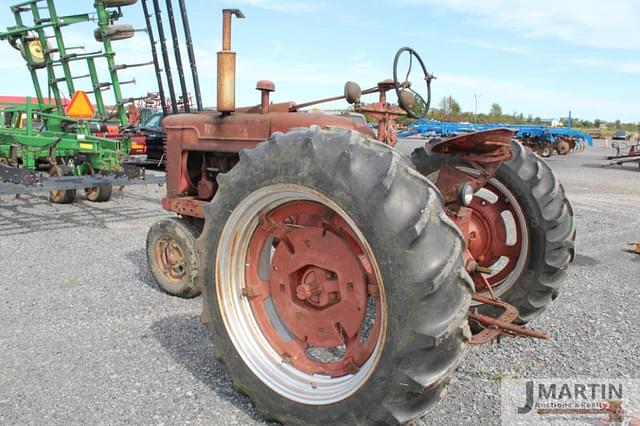 Image of Farmall M equipment image 3