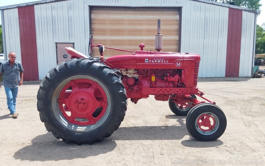 Image of Farmall M Primary image