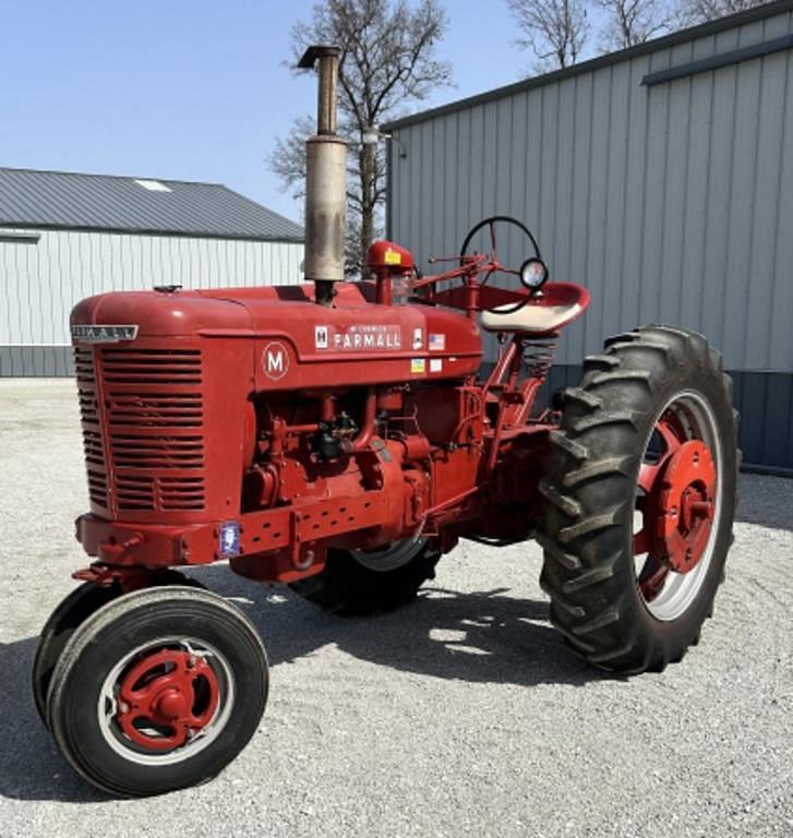 Image of Farmall M Image 1