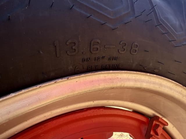 Image of Farmall M equipment image 4