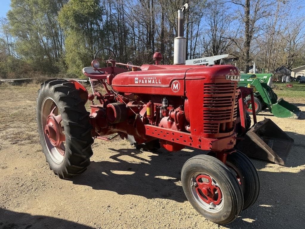 Image of Farmall M Primary image