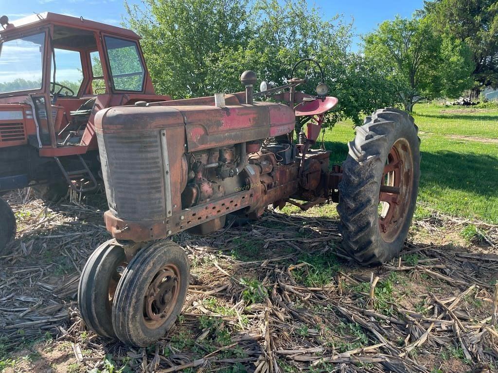 Image of Farmall M Primary image