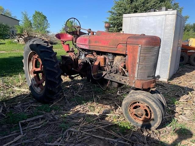 Image of Farmall M equipment image 2